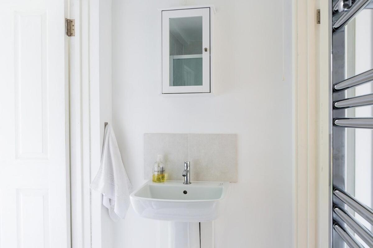 New Snug Doubleensuite In Central Forest Row Esterno foto